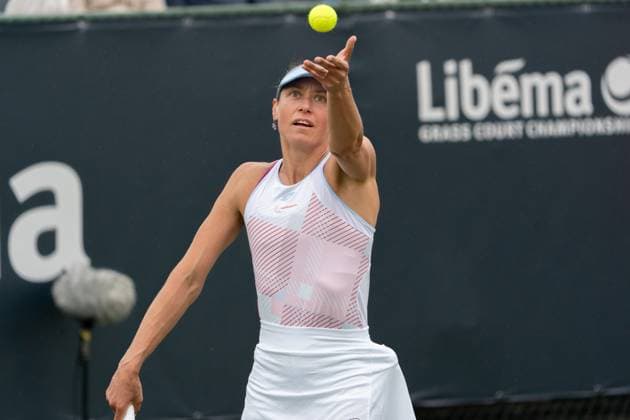 2025-06-10 2025 Libema Open Grass Court Championships Autotron ROSMALEN, NETHERLANDS - JUNE 10: Yanina Wickmayer of Belgium during the 2025 Libema Open Grass Court Championships at Autotron on June 10, 2025 in Rosmalen, Netherlands. Rosmalen Autotron Netherlands Content not available for redistribution in The Netherlands directly or indirectly through any third parties. Copyright: xMarleenxFouchierx