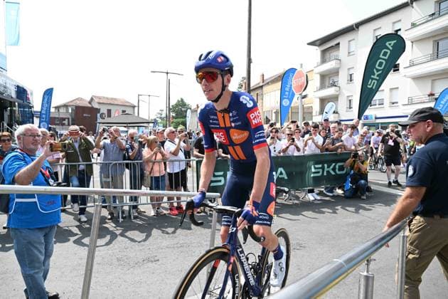 10-06-2025 Criterium Du Dauphine Libere; Tappa 03 Brioude - Charantonnay; 2025, Picnic - Postnl; Bardet, Romain; Brioude; 