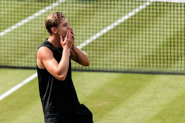 BOSS OPEN ATP250; 10.06.2025 Justin Engel (GER) wirft nach dem Sieg im Match gegen James Duckworth (AUS) Kusshände BOSS OPEN ATP250; Stuttgart, Tennisclub Weissenhof am 10.06.2025 Copyright: xBEAUTIFULxSPORTS Wunderlx