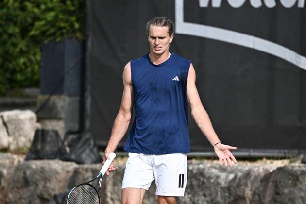 Alexander Zverev beim Training unzufrieden enttäuscht enttaeuscht niedergeschlagen frustriert, 10.06.2025 Tennis BOSS OPEN ATP, Tennis Herren 250, TC Weissenhof, Stuttgart,