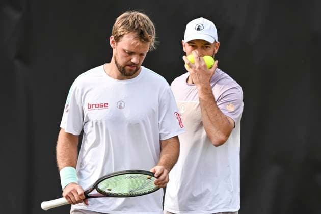 Kevin Krawietz und Tim Pütz bei der Absprache 10.06.2025 Tennis BOSS OPEN ATP, Tennis Herren 250, TC Weissenhof, Stuttgart,