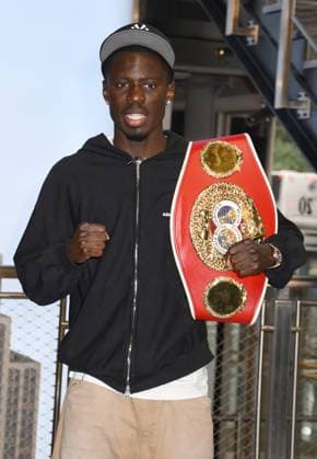 Sport Themen der Woche KW24 NEW YORK, NY - JUNE 10: Richardson Hitchins pictured as Richardson Hitchinss and George Kambosos Jr. Face Off at the Empire State Building Ahead of their IBF World Title Fight at The Theater at Madison Square Garden on June 14th on June 10, 2025 in New York City. Copyright: xMediaPunchx