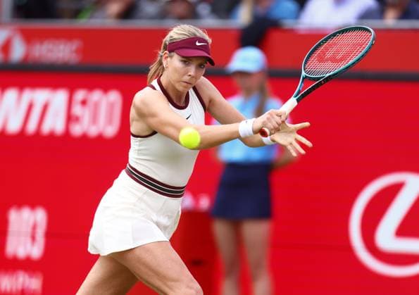 HSBC Tennis Championships, Queens Club, London, UK - 10 Jun 2025 Katie Boulter (GBR) in action during her first round match against Ajla TomljanoviÄ‡ (AUS) during the 2025 HSBC Tennis Championship at Queens Club London Queens Club London GBR, UK NEWSPAPERS OUT Copyright: xMarkxGreenwoodx