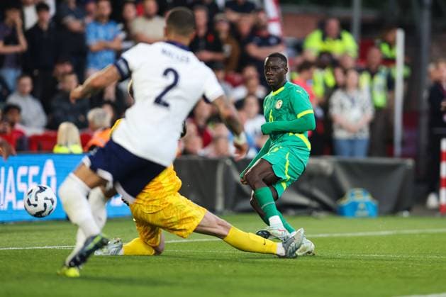 England v Senegal 10 June 2025, Nottingham - International Football Friendly - England v Senegal - Habib Diarra of Senegal scores their second goal - Photo: Charlotte Wilson Offside. Nottingham UK Copyright: xCharlottexWilsonx xOffsidexOffside