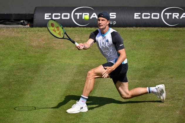 Marton Fucsovics (HUN) Aktion Tennis Herren BOSS Open ATP, Tennis Herren 250 Stuttgart 2025 Weissenhof BOSS Open ATP 250 Stuttgart 2025