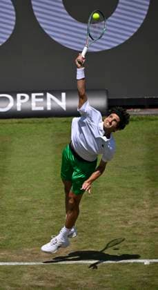 Pierre-Hugues Herbert (FRA) Aktion Aufschlag Tennis Herren BOSS Open ATP, Tennis Herren 250 Stuttgart 2025 Weissenhof BOSS Open ATP 250 Stuttgart 2025