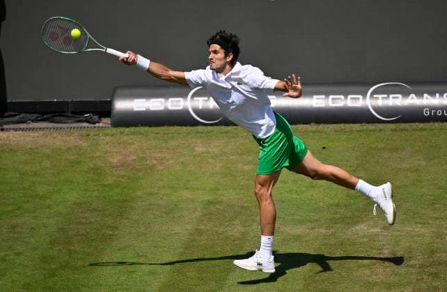 Pierre-Hugues Herbert (FRA) Aktion Tennis Herren BOSS Open ATP, Tennis Herren 250 Stuttgart 2025 Weissenhof BOSS Open ATP 250 Stuttgart 2025