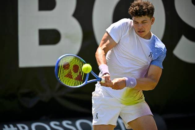 Ben Shelton (USA) Aktion Tennis Herren BOSS Open ATP, Tennis Herren 250 Stuttgart 2025 Weissenhof BOSS Open ATP 250 Stuttgart 2025