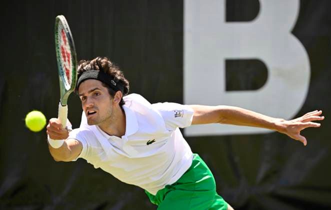 Pierre-Hugues Herbert (FRA) Aktion Tennis Herren BOSS Open ATP, Tennis Herren 250 Stuttgart 2025 Weissenhof BOSS Open ATP 250 Stuttgart 2025