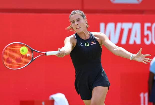 11th June 2025; HSBC Championships, Queen s Club, West Kensington, London, England: HSBC Womens Championships queens Club, Day 3, Emma Navarro (USA) plays a forehand shot against Beatriz Haddad Maia (BRA)  ActionPlus12800249 HongboxChen