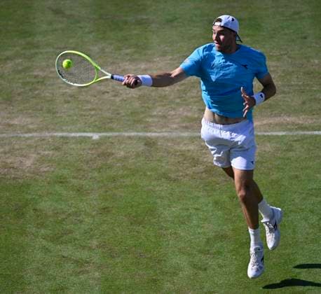 Jan-Lennard Struff (GER) Aktion Tennis Herren BOSS Open ATP, Tennis Herren 250 Stuttgart 2025 Weissenhof BOSS Open ATP 250 Stuttgart 2025