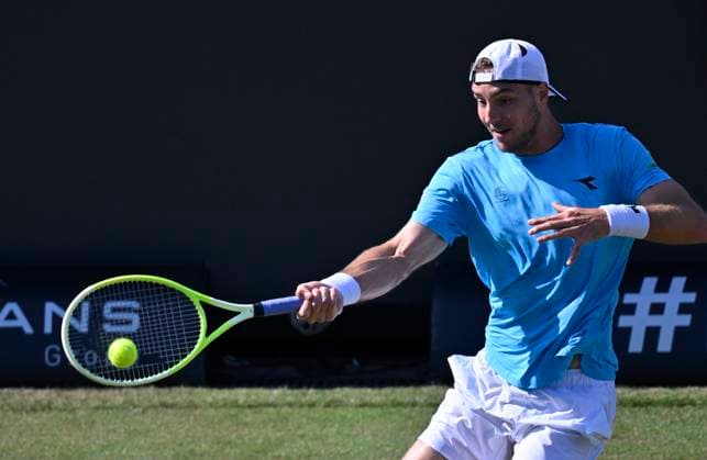 Jan-Lennard Struff (GER) Aktion Tennis Herren BOSS Open ATP, Tennis Herren 250 Stuttgart 2025 Weissenhof BOSS Open ATP 250 Stuttgart 2025