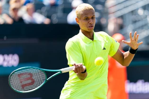 2025-06-11 2025 Libema Open Grass Court Championships ROSMALEN, NETHERLANDS - JUNE 11: Gabriel Diallo of Canada in action during Day Three of 2025 Libema Open Grass Court Championships at Autotron on June 11, 2025 in Rosmalen, Netherlands. Rosmalen Autotron Netherlands Content not available for redistribution in The Netherlands directly or indirectly through any third parties. Copyright: xJorisxVerwijstx