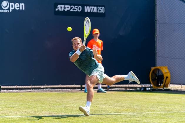2025-06-11 2025 Libema Open Grass Court Championships ROSMALEN, NETHERLANDS - JUNE 11: Bart Stevens of the Netherlands in action during Day Three of 2025 Libema Open Grass Court Championships at Autotron on June 11, 2025 in Rosmalen, Netherlands. (Photo by Joris Verwijst BSR Agency) Rosmalen Netherlands Content not available for redistribution in The Netherlands directly or indirectly through any third parties. Copyright: xBSRxAgencyx