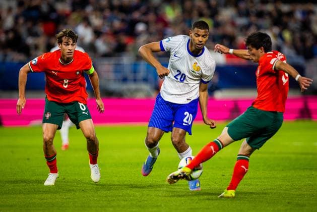 PORTUGAL U21, U 21 - FRANCE U21 Paulo Bernardo of Portugal and Andy Diouf of France during the UEFA European Under-21 Championship 2025 football match between Portugal U21 and France U21. Stadium Na Sihoti, Trencin, Slovakia, June 11, 2025. Photo by Branislav Racko Copyright: xx 080A3676