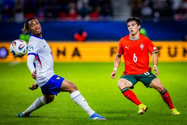 Sport Bilder des Tages PORTUGAL U21, U 21 - FRANCE U21 Diogo Nascimento of Portugal during the UEFA European Under-21 Championship 2025 football match between Portugal U21 and France U21. Stadium Na Sihoti, Trencin, Slovakia, June 11, 2025. Photo by Branislav Racko Copyright: xx 080A4945