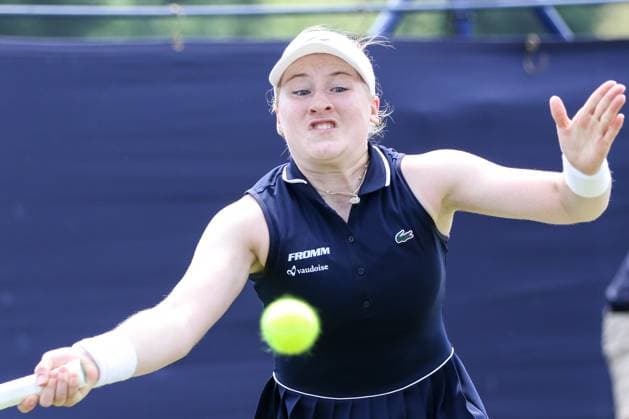 Ilkley Tennis Club, England, June 11th 2025: Celine Naef during the WTA, Tennis Damen 125 Lexus Ilkley Open Day 4 match with Antonia Ruzic at Ilkley Tennis Club in Ilkley, England on June 11th 2025. (Sean Chandler SPP) Copyright: xSeanxChandlerx xSPPx spp-en-SeChSp-WTA 125 Lexus Ilkley Open - Day 4 - Ilkley Tennis Club-212F5A8819