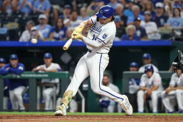 June 11, 2025: Kansas City Royals first baseman Jac Caglianone (14) hits a single against the New York Yankees during the seventh inning at Kauffman Stadium in Kansas City, MO. CSM Kansas City United States of America - ZUMAc04_ 20250611_zma_c04_053 Copyright: xDavidxSmithx
