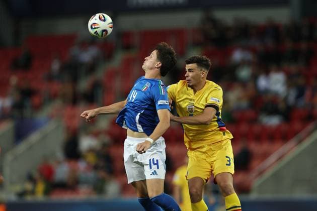 Giovanni Fabbian (Italy U21, U 21 Cristian Ignat (Romania U21) during the UEFA Under 21 Slovakia 2025 match between Italy U21 1-0 Romania U21 at Malatinsky Stadium Stadium on June 11, 2025 in Trnava, Slovakia. Noxthirdxpartyxsales  (294654550)