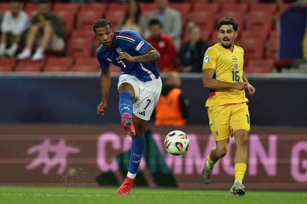 Cher Ndour (Italy U21, U 21 Tony-Joseph-Patrick Strata (Romania U21) during the UEFA Under 21 Slovakia 2025 match between Italy U21 1-0 Romania U21 at Malatinsky Stadium Stadium on June 11, 2025 in Trnava, Slovakia. Noxthirdxpartyxsales  (294654722)