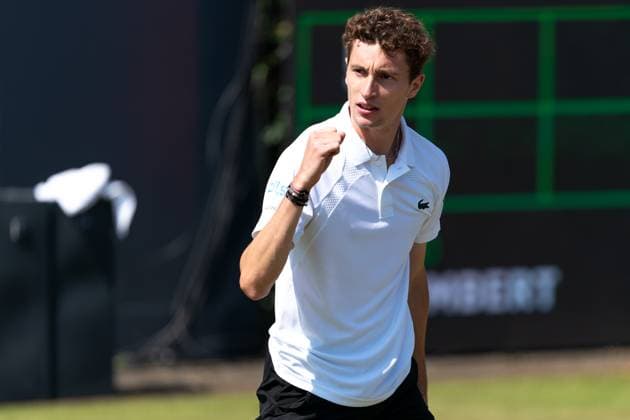 2025-06-12 2025 Libema Open Grass Court Championships ROSMALEN, NETHERLANDS - JUNE 12: Ugo Humbert of France reacts during Day Four of 2025 Libema Open Grass Court Championships at Autotron on June 12, 2025 in Rosmalen, Netherlands. Rosmalen Autotron Netherlands Content not available for redistribution in The Netherlands directly or indirectly through any third parties. Copyright: xJorisxVerwijstx