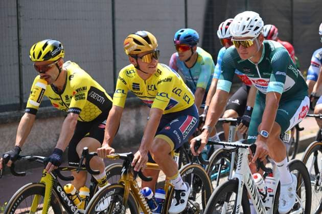 Criterium du Dauphine 2025 Stage 5 MACON, FRANCE - JUNE 12 : Campenaerts Victor (BEL) of Team Visma - Lease a Bike, Evenepoel Remco (BEL) of Soudal - Quick Step and Van Der Poel Mathieu (NED) of Alpecin - Deceuninck during stage 5 of the 77th edition of Criterium du Dauphine Libere an UCI World Tour 2.UWT cycling road race stage for Men Elite of 183 km with start in Saint-Priest and finish in Macon on June 12, 2025 in Macon, France, 12 06 2025 ( Motordriver Kenny Verfaillie - Macon France  Copyright: xVincentxKalutx