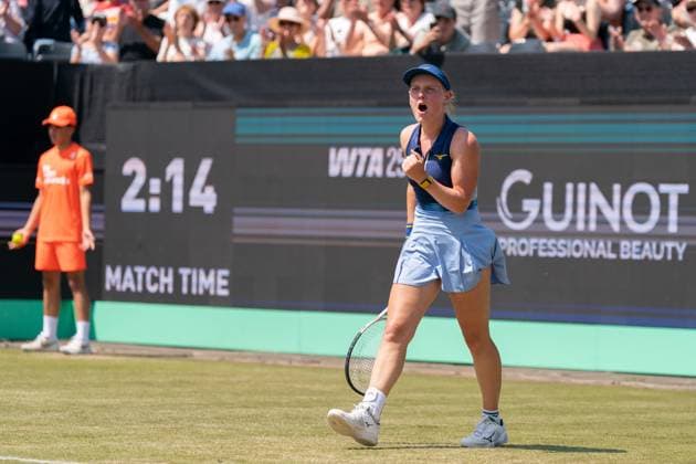 2025-06-12 2025 Libema Open Grass Court Championships Autotron ROSMALEN, NETHERLANDS - JUNE 12: Suzan Lamens of The Netherlands during the 2025 Libema Open Grass Court Championships at Autotron on June 12, 2025 in Rosmalen, Netherlands. Rosmalen Autotron Netherlands Content not available for redistribution in The Netherlands directly or indirectly through any third parties. Copyright: xMarleenxFouchierx
