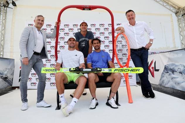 BAU Stuttgart Tennis , BOSS Open, Pressetermin Ischgl in Tirol ist im Dezember Schauplatz eines neuesn Tennis-Events, v.l. Günther Zangerl, Mischa Zverev, Tommy Haas, Fabio Fognini, Turnierdirekor Edwin Weindorfer