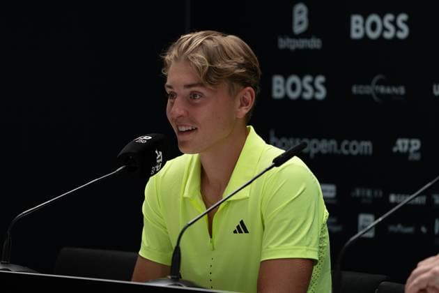 Justin Engel bei der PK, Interview, Pressekonferenz, Alex Michelsen vs. Justin Engel, Tennis, ATP, Tennis Herren Turnier, Boss-Open, Center-Court, Achtelfinale, 11.06.2025, Alex Michelsen vs. Justin Engel, Tennis, ATP-Turnier, Boss-Open, Center-Court, Achtelfinale, 11.06.2025, Stuttgart Copyright: xEibner-Pressefoto EdwardxCheungx EP_ECG