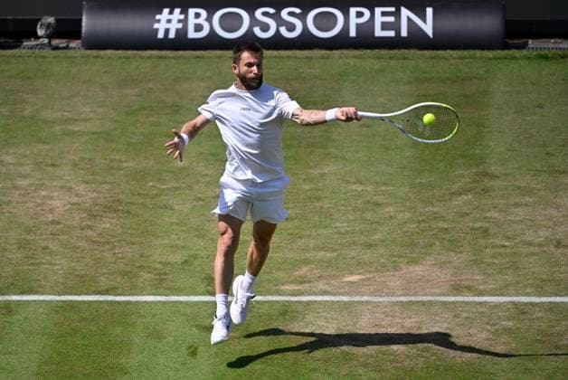 Corentin Moutet (FRA) Aktion Tennis Herren BOSS Open ATP, Tennis Herren 250 Stuttgart 2025 Weissenhof BOSS Open ATP 250 Stuttgart 2025
