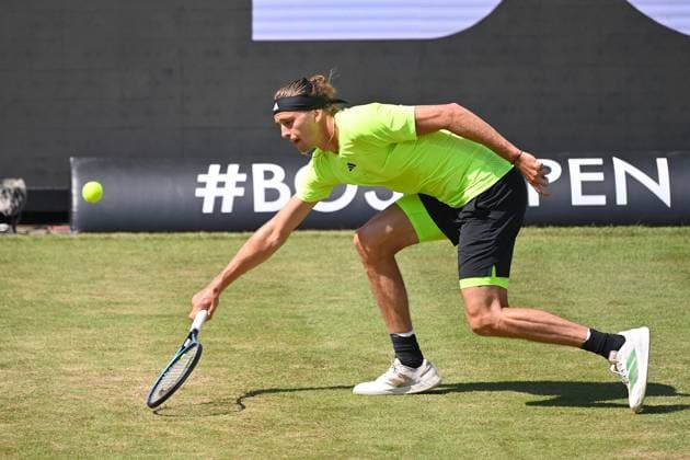 Alexander ZVEREV (GER), Aktion,Einzelaktion,Einzelbild, Freisteller,Ganzkoerperaufnahme,ganze Figur. Tennis Boss Open 2025 am 12.06. 2025 auf dem Weissenhof in Stuttgart,