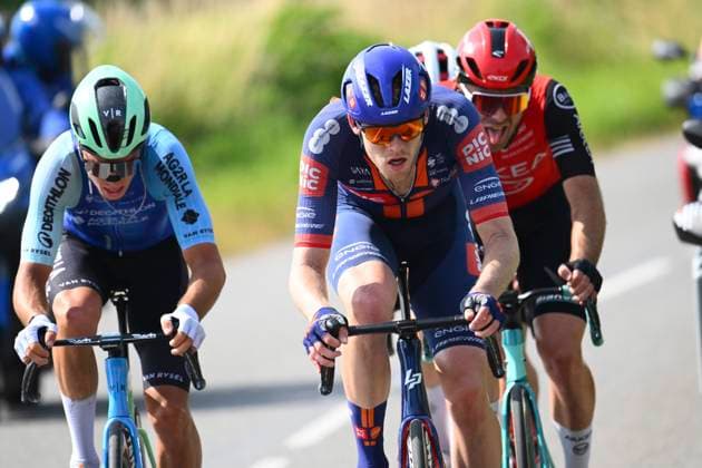Criterium du Dauphine 2025 Stage 5 MACON, FRANCE - JUNE 12 : Leijnse Enzo (NED) of Team Picnic PostNL, Labrosse Jordan (FRA) of Decathlon AG2R La Mondiale Team during stage 5 of the 77th edition of Criterium du Dauphine Libere an UCI World Tour 2.UWT cycling road race stage for Men Elite of 183 km with start in Saint-Priest and finish in Macon on June 12, 2025 in Macon, France, 12 06 2025 ( Motordriver Kenny Verfaillie - Macon France  Copyright: xVincentxKalutx