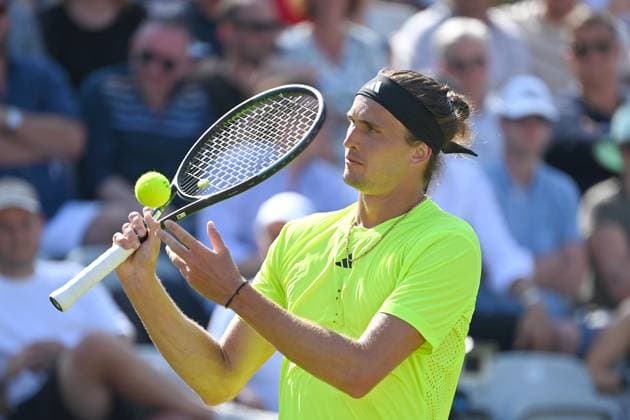 Alexander ZVEREV (GER), Aktion,Einzelbild,angeschnittenes Einzelmotiv,Halbfigur,halbe Figur. Tennis Boss Open 2025 am 12.06. 2025 auf dem Weissenhof in Stuttgart,