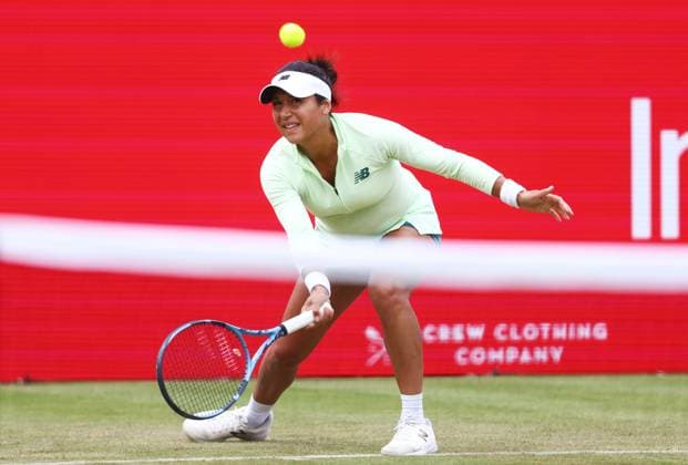 HSBC Tennis Championships, Day Four, Queens Club, London, UK - 12 Jun 2025 Heather Watson (GBR) in action during her second round match against Elena Rybakina (KAZ) during the 2025 HSBC Tennis Championship at Queens Club London Queens Club London GBR, UK NEWSPAPERS OUT Copyright: xMarkxGreenwoodx
