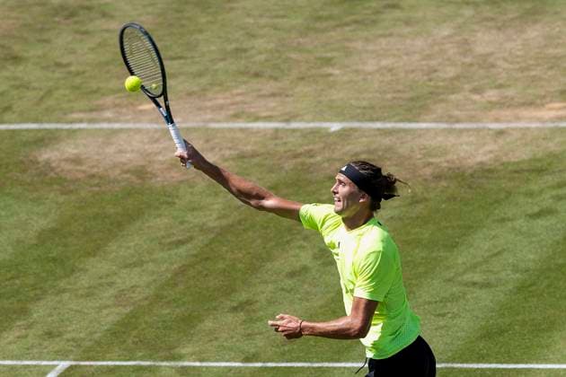 Alexander Zverev (Germany) bei seinem Match gegen Corentin Moutet (France). 12.06.2025, Tennis, Boss Open ATP, Tennis Herren 250, GER, Stuttgart, TC Weissenhof. Copyright: HMBxMedia xHeikoxBecker