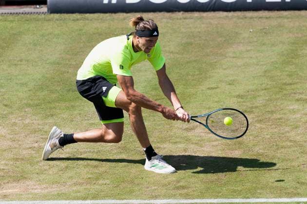 Alexander Zverev (Germany) bei seinem Match gegen Corentin Moutet (France). 12.06.2025, Tennis, Boss Open ATP, Tennis Herren 250, GER, Stuttgart, TC Weissenhof. Copyright: HMBxMedia xHeikoxBecker