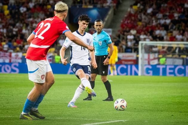 Fußball, U21 EM, Tschechien - England CZECHIA U21, U 21 - ENGLAND U21 Archie Gray of England during the UEFA European Under-21 Championship 2025 Group B football match between Czechia U21 and England U21. Stadium DAC Arena (Mol Arena), Dunajska Streda, Slovakia, June 12, 2025. Photo by Branislav Racko Copyright: xx _BRR0804