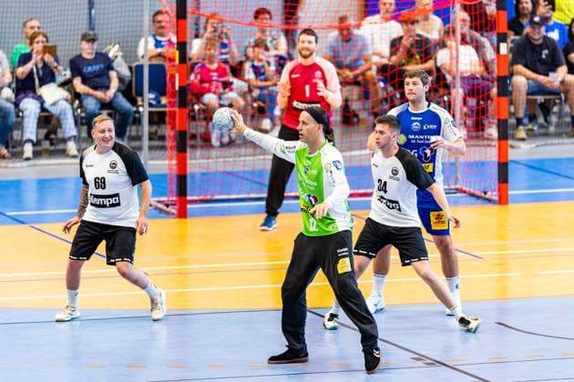 12.06.2025, GER, Handball, Maenner, Eintagsprofi - Kultklub (ThSV Eisenach) im Rahmen der Festwochen zum 1250 jährigen der Salzstadt Silvio Heinevetter (ThSV Eisenach,12) 36433 Bad Salzungen Werner-Seelenbinder-Halle Thueringen Deutschland