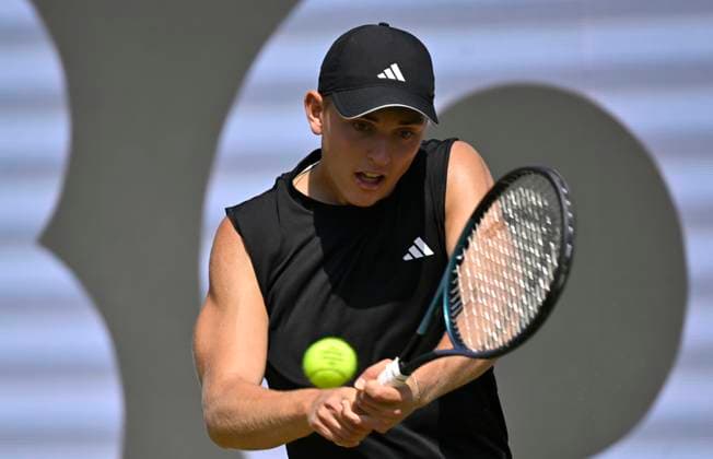 Sport Bilder des Tages Justin Engel (GER) Aktion Tennis Herren BOSS Open ATP, Tennis Herren 250 Stuttgart 2025 Weissenhof BOSS Open ATP 250 Stuttgart 2025