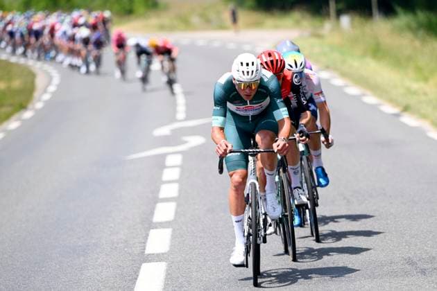Sport Bilder des Tages Criterium du Dauphine 2025 Stage 6 COMBLOUX, FRANCE - JUNE 13 : Van Der Poel Mathieu (NED) of Alpecin - Deceuninck attacking during stage 6 of the 77th edition of Criterium du Dauphine Libere an UCI World Tour 2.UWT cycling road race stage for Men Elite of 126.7 km with start in Valserhone and finish in Combloux on June 13, 2025 in Combloux, France, 13 06 2025 ( Motordriver Kenny Verfaillie - Combloux France  Copyright: xVincentxKalutx