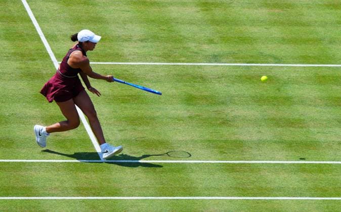 Madison Keys in quarter final action Queen s Club Championships, Day 5, Queen s Club, West Kensington, London - 13 Jun 2025  Copyright: xJavierxGarcia Shutterstockx 15354720e