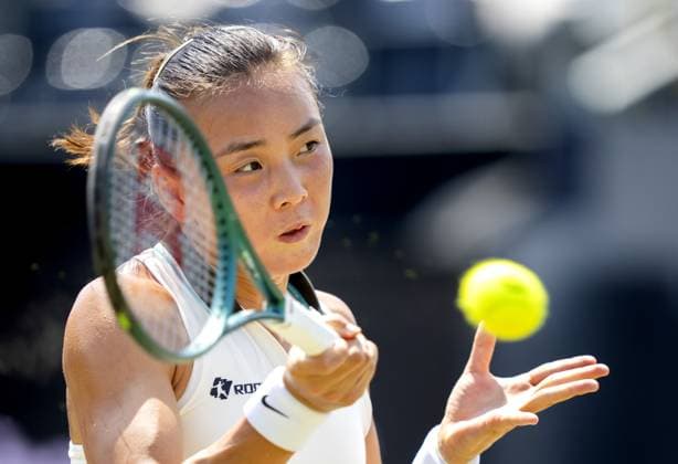 DEN BOSCH - Yue Yuan (CHN) in her match against Elise Mertens (BEL) during the quarterfinals of the Libema Open. The tennis tournament takes place at the Autotron in Rosmalen. ANP SANDER KONING xVIxANPxSportx xxANPxIVx 529839253 originalFilename: 529839253.jpg