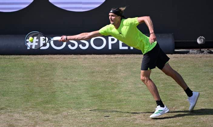 Alexander Zverev (GER) Aktion Tennis Herren BOSS Open ATP, Tennis Herren 250 Stuttgart 2025 Weissenhof BOSS Open ATP 250 Stuttgart 2025