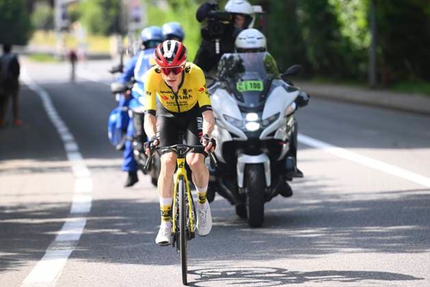 Criterium du Dauphine 2025 Stage 6 COMBLOUX, FRANCE - JUNE 13 : Vingegaard Jonas (DEN) of Team Visma - Lease a Bike during stage 6 of the 77th edition of Criterium du Dauphine Libere an UCI World Tour 2.UWT cycling road race stage for Men Elite of 126.7 km with start in Valserhone and finish in Combloux on June 13, 2025 in Combloux, France, 13 06 2025 ( Motordriver Kenny Verfaillie - Combloux France  Copyright: xVincentxKalutx