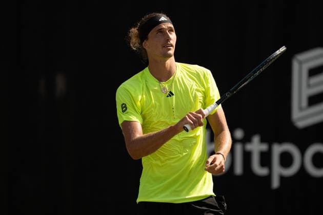 Alexander Zverev Sieg, Emotionen, Freude, Erleichterung, Alexander Zverev vs. Brandon Nakashima, Tennis, ATP, Tennis Herren Turnier, Boss-Open, Center-Court, Viertelfinale, 13.06.2025, Alexander Zverev vs. Brandon Nakashima, Tennis, ATP-Turnier, Boss-Open, Center-Court, Viertelfinale, 13.06.2025, Stuttgart Copyright: xEibner-Pressefoto EdwardxCheungx EP_ECG