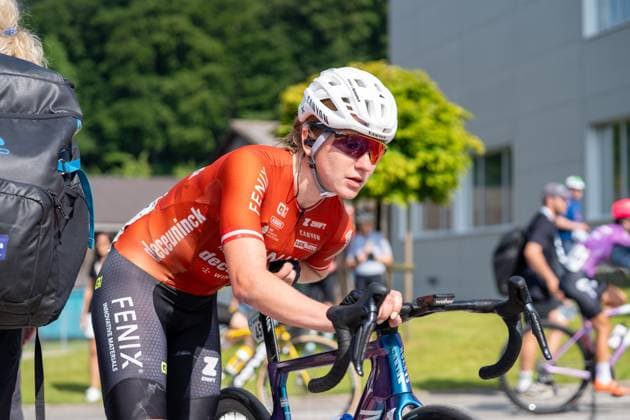 Sursee, Schweiz, June 13, 2025 SCHREMPF Carina (FENIX-DECEUNINCK) tired after a very hot day by the 2th stage of the Tour de Suisse Women 2025 (Pascal von Büren SPP) Copyright: xPascalxvonxBürenx xSPPx spp-en-PaVoBSp-Pavo-TDS-Women-7