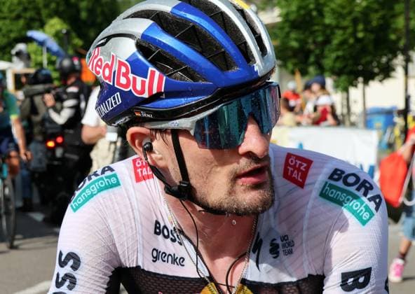 13.06.2025 Gippingen Schweiz. Radsport GP Gippingen. Grosser Preis des Kantons Aargau. Bild : Nico Denz (GER) Team Bora-Hansgrohe nach Rennschluss.