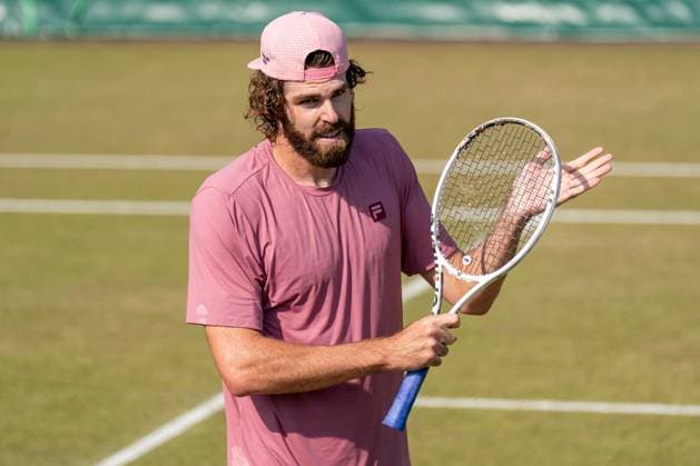 2025-06-13 2025 Libema Open Grass Court Championships Autotron ROSMALEN, NETHERLANDS - JUNE 13: Reilly Opelka of The USA during the 2025 Libema Open Grass Court Championships at Autotron on June 13, 2025 in Rosmalen, Netherlands. Rosmalen Autotron Netherlands Content not available for redistribution in The Netherlands directly or indirectly through any third parties. Copyright: xMarleenxFouchierx