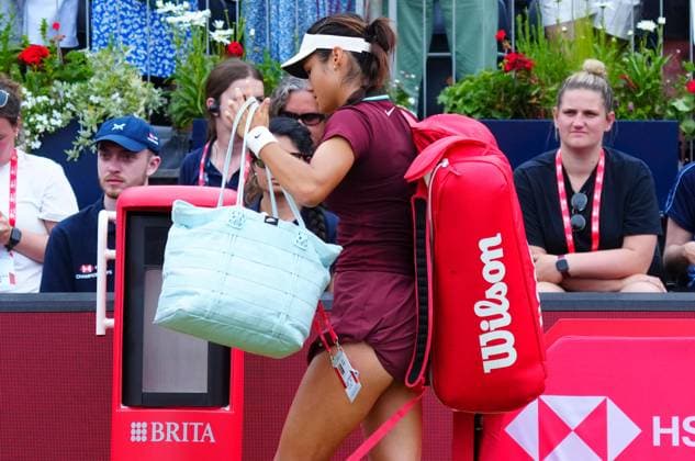 Tennis, WTA-Turnier in London, Queens Club Emma Raducanu after her quarter final defeat to Qinwen Zheng Queen s Club Championships, Day 5, Queen s Club, West Kensington, London - 13 Jun 2025  Copyright: xJavierxGarcia Shutterstockx 15354720r