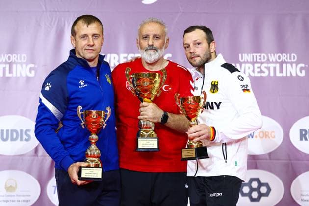 Bilder des Jahres 2025, Sport 06 Juni Sport Themen der Woche KW24 Sport Bilder des Tages Wrestling U17, U 17 European Championships 2025 Team Podium WW - Gold: Türkiye, Silver: Ukraine, Bronze: Germany *** Wrestling U17 European Championships 2025 Team Podium WW Gold Türkiye, Silver Ukraine, Bronze Germany Copyright: xUnitedxWorldxWrestlingx xJakexKix
